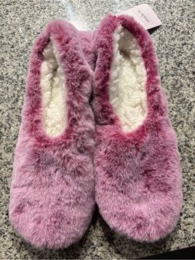 Auden- Plush Pink Faux Fur Slip-On Slippers